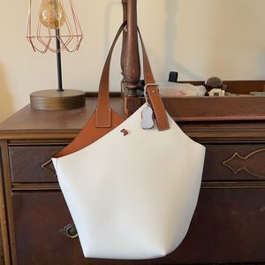 100% leather shoulder bag